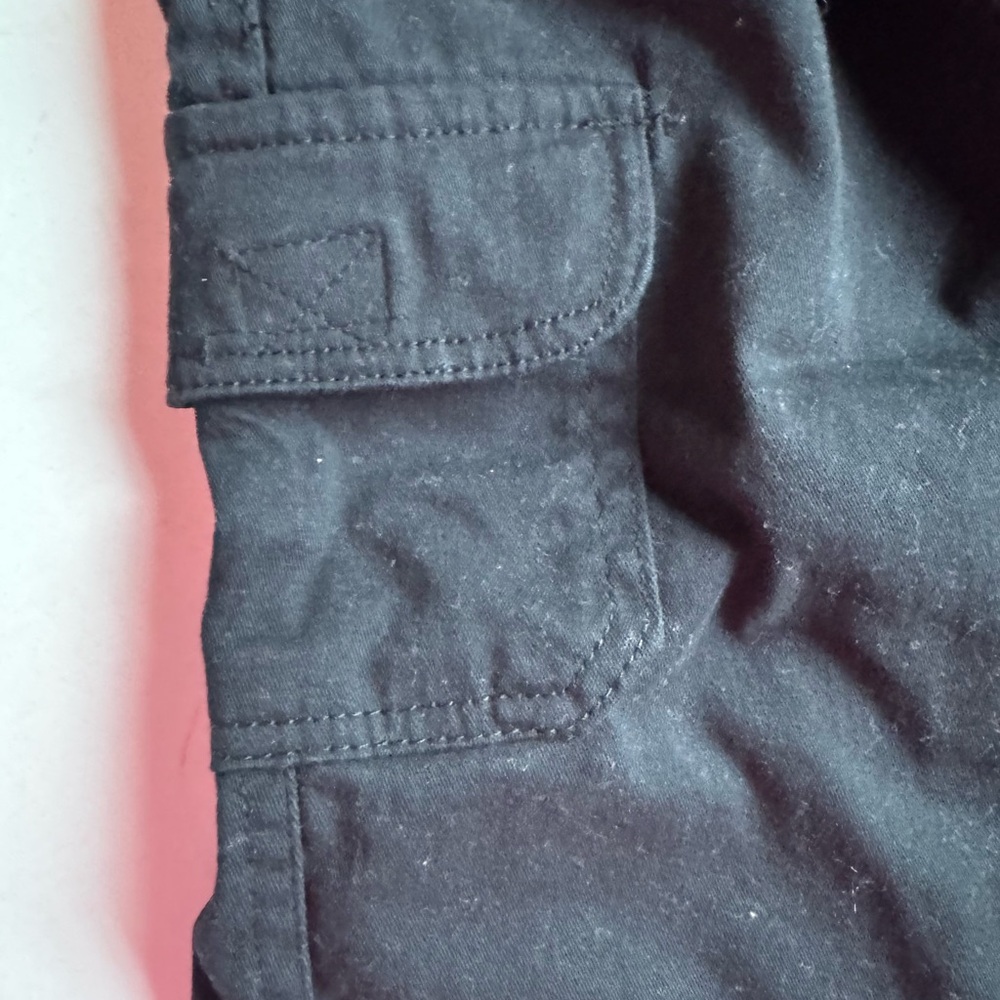 Kids Black Cargo Shorts Size 14/16 - Picture 3 of 4